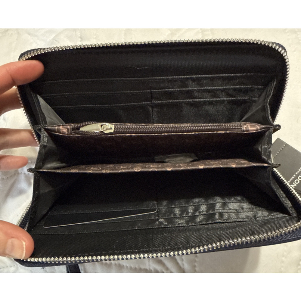 London Fog Wristlet Wallet Long Zip Around Felicity Bue Pebbled Faux Leather - Picture 6 of 6